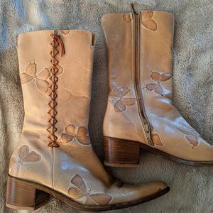 CARLOS FALCHI   Vintage Tan Leather Boots w/Stamped Butterfly Design  size 7 1/2
